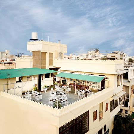 The Kesar Niwas Hotel Udaipur Luaran gambar