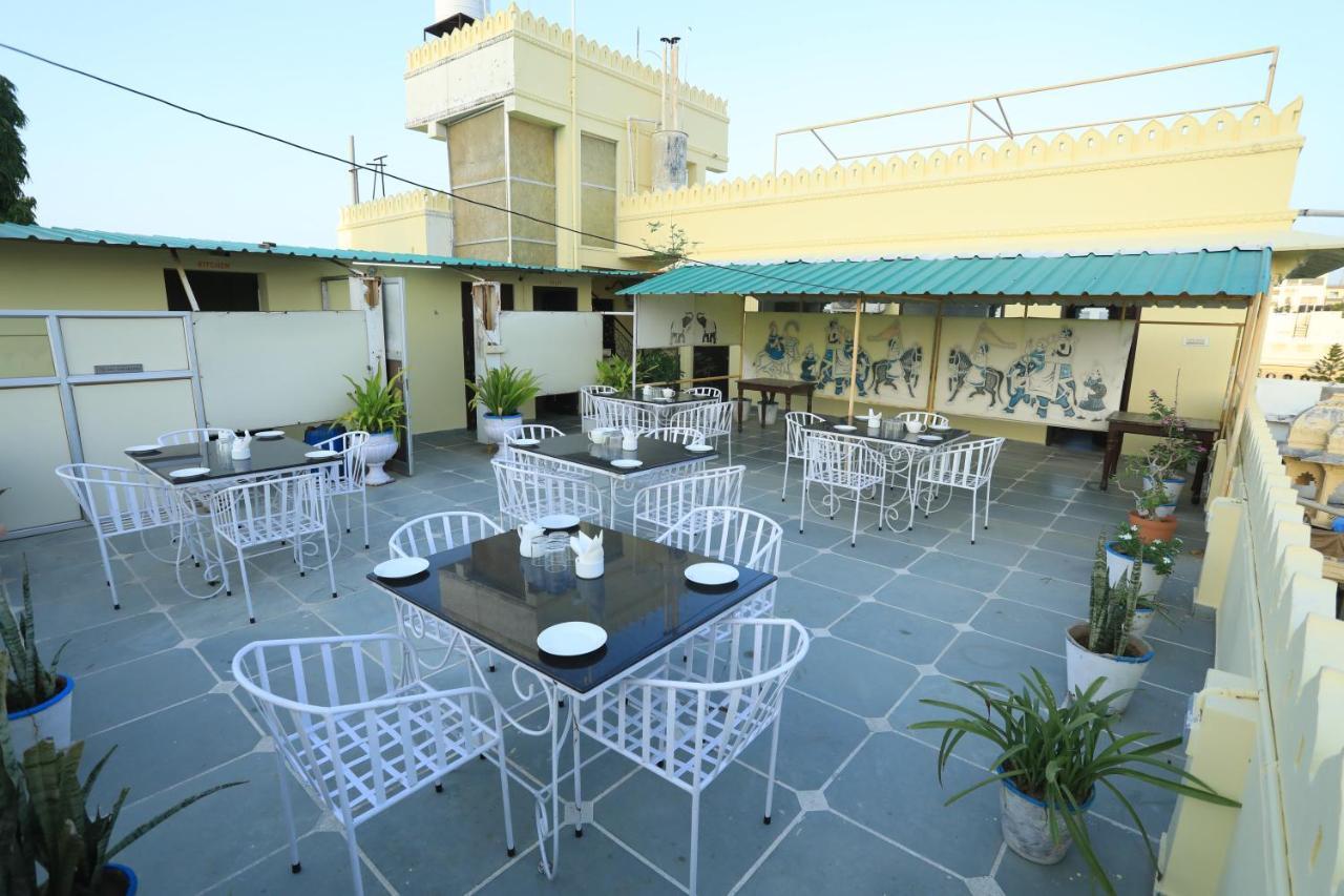 The Kesar Niwas Hotel Udaipur Luaran gambar