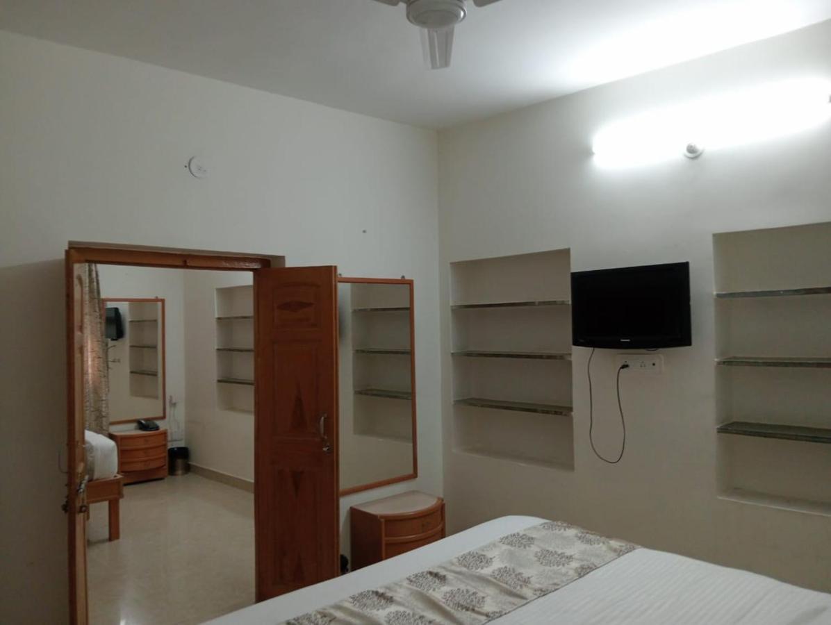The Kesar Niwas Hotel Udaipur Luaran gambar