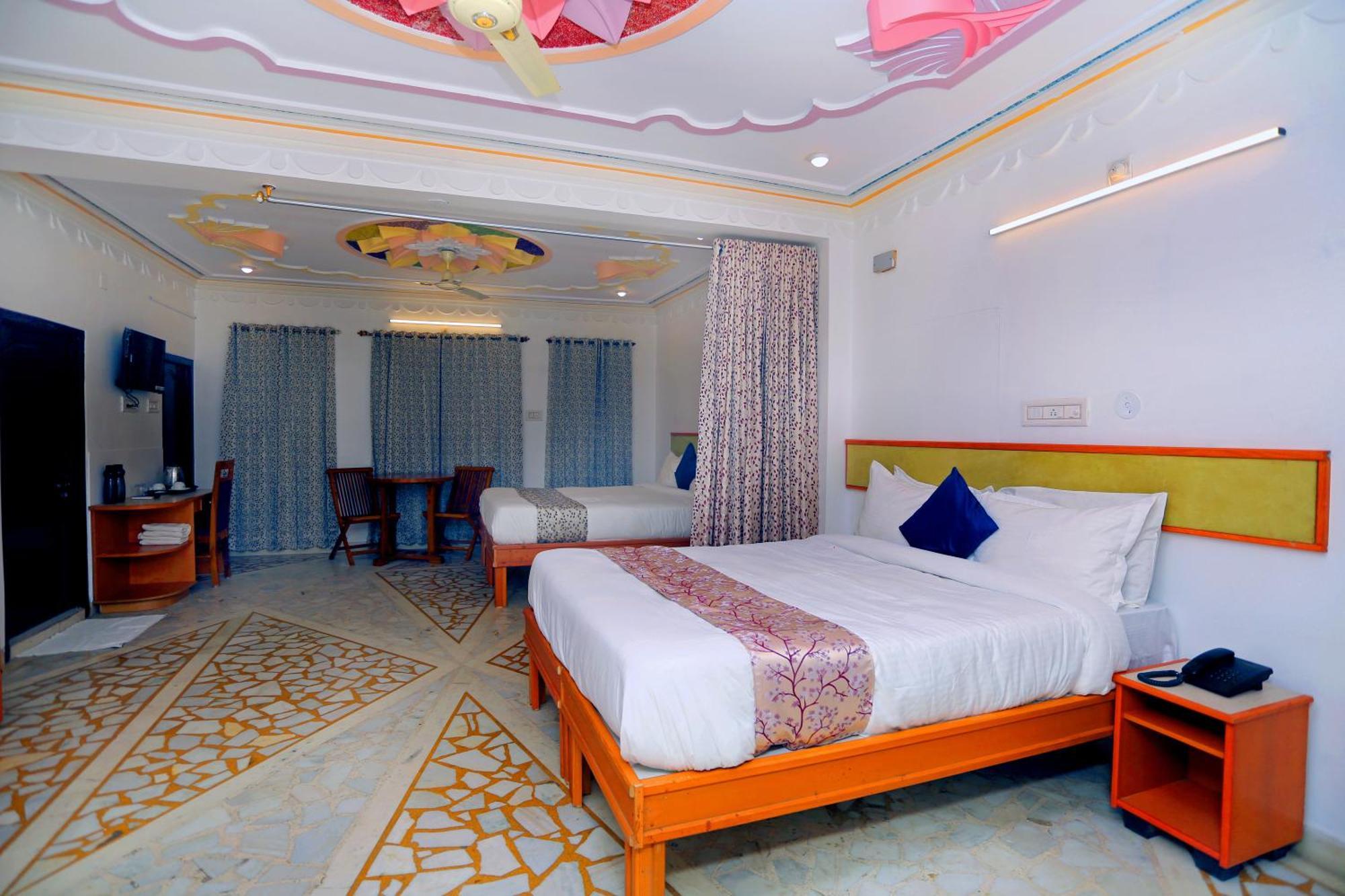 The Kesar Niwas Hotel Udaipur Luaran gambar