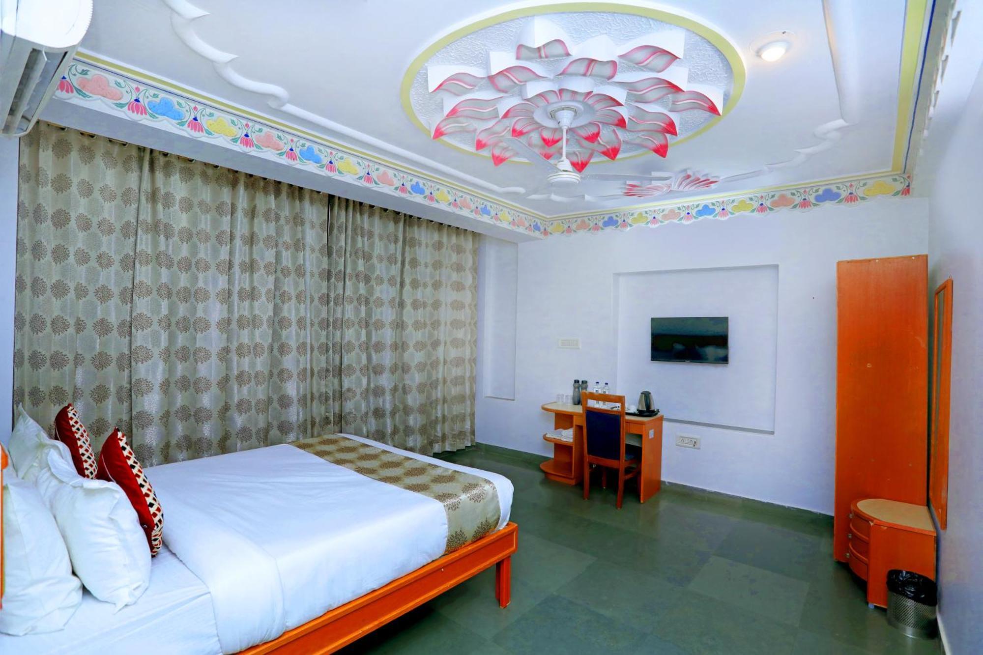 The Kesar Niwas Hotel Udaipur Luaran gambar
