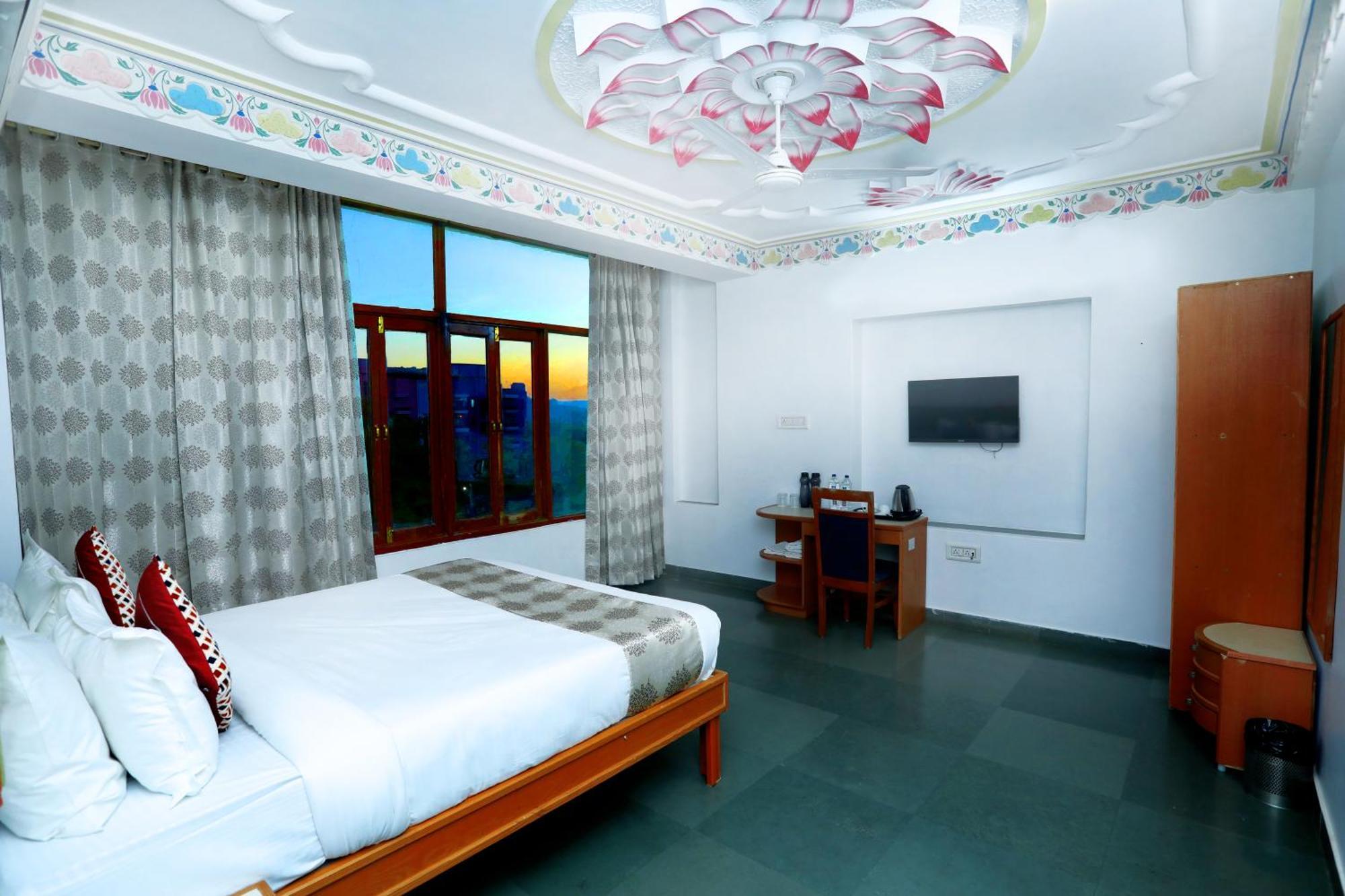 The Kesar Niwas Hotel Udaipur Luaran gambar