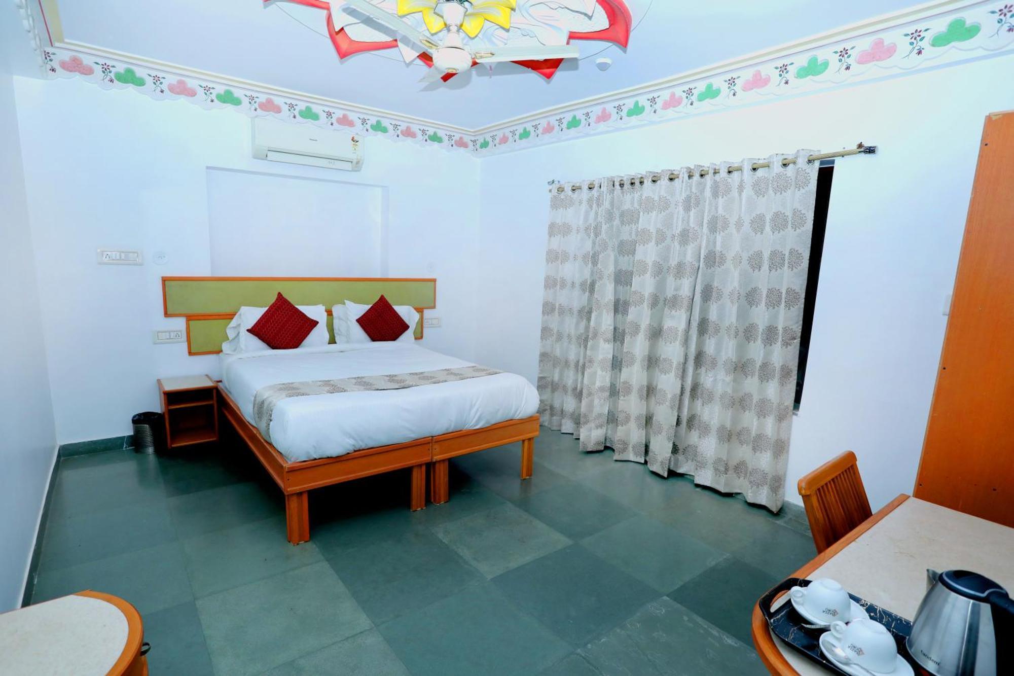 The Kesar Niwas Hotel Udaipur Luaran gambar
